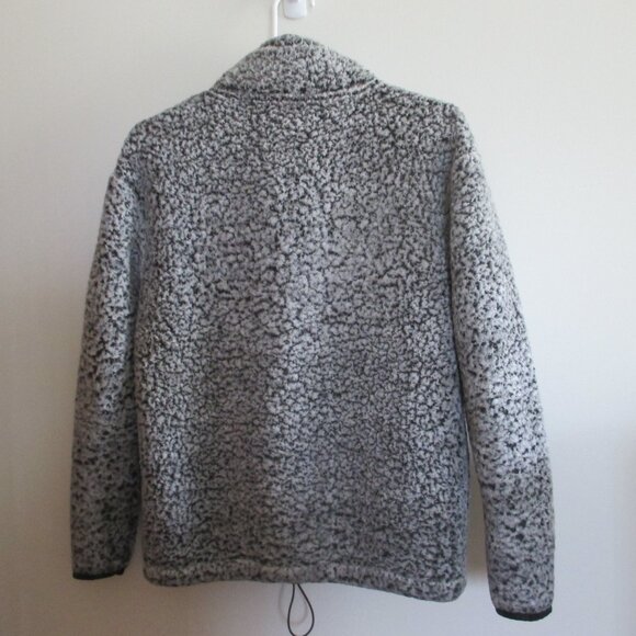 VS Pink Teddy Bear Fleece Gray Black Sherpa 1/4 Zip Pullover Women's Size XS - Picture 3 of 9